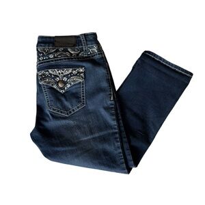 Love Indigo Premium embellished capri jeans 💙